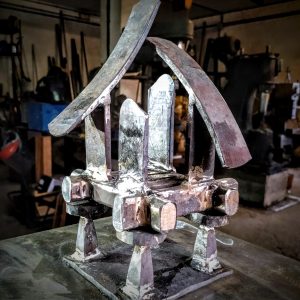 scultura-hierro-la-decadencia-del-horreo