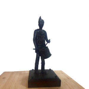 escultura-hierro-tamborilero