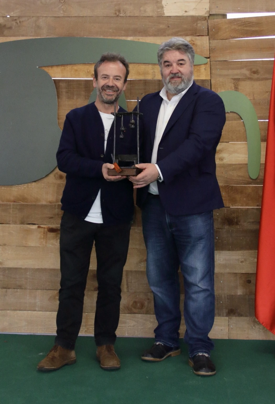 EMBAJADOR CHOSCO DE TINEO