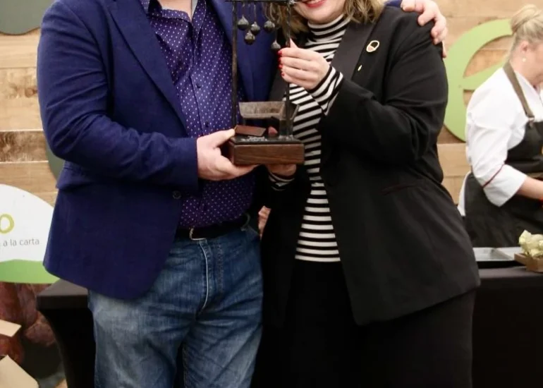 EMBAJADORA CHOSCO DE TINEO 2024